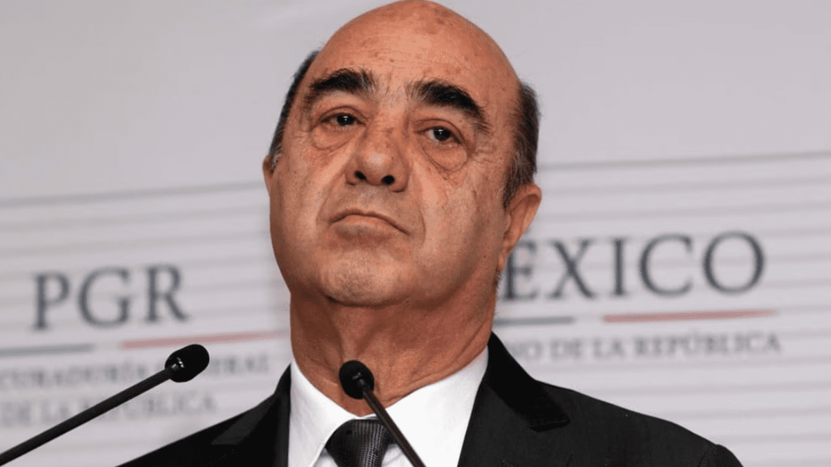 Murillo Karam sale de prisión; Guardia Nacional lo traslada para cumplir prisión domiciliaria | VIDEO murillo-karam