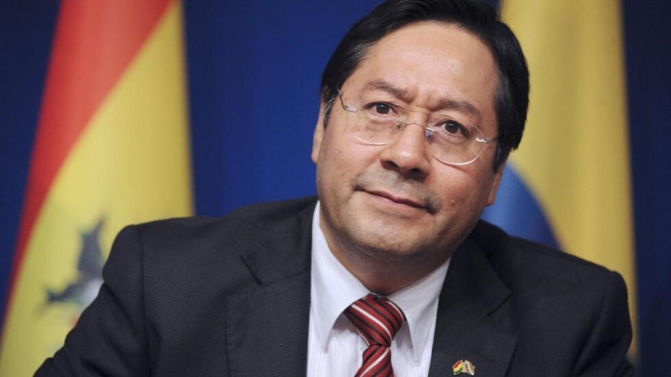 Intento de Golpe de Estado en Bolivia: El Presidente Luis Arce Enfrenta a los Militares 000_par8188800