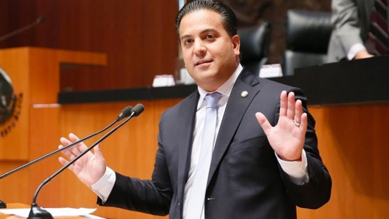 Damián Zepeda Critica Militarización de la Guardia Nacional: Un Mensaje a Sheinbaum Miniaturas-7