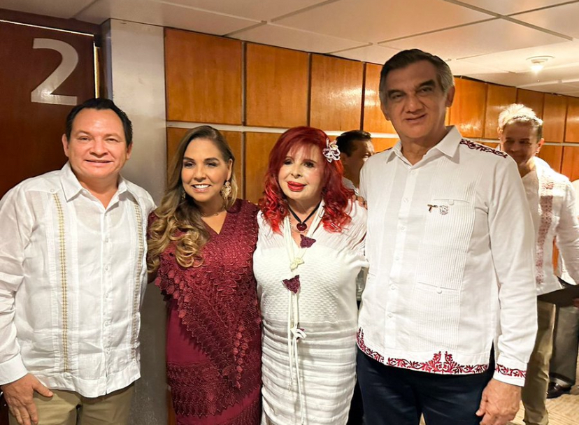 Américo Villarreal Felicita a Layda Sansores en su Tercer Informe de Gobierno IMG_9196