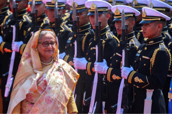 Sheikh Hasina: La Gobernante Más Longeva de Bangladesh Enfrenta Críticas por Su Gestión Autoritaria Imagen página web (1)