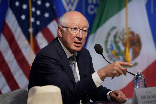 Tensión Diplomática: Ken Salazar Responde a AMLO y Asegura que la FGR Sí Recibió Información sobre la Captura de "El Chapito" y "El Mayo" Zambada Imagen página web