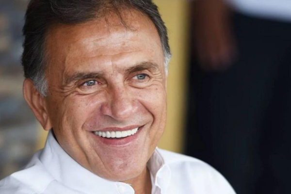 Yunes Linares arremete contra Marko Cortés tras amenaza de expulsión de su hijo del PAN Imagen página web