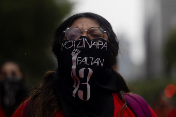A una década de Ayotzinapa: Marcha en CDMX exige justicia por los 43 normalistas desaparecidos Imagen página web