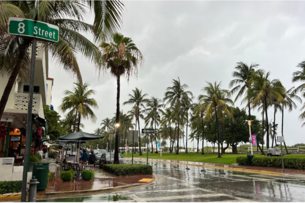 Miami declara estado de emergencia ante la inminente llegada del huracán Milton Imagen página web