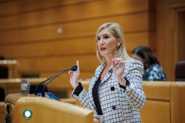 Polémica en Valencia: Consejera de Emergencias desconocía sistema de alertas móviles en plena DANA Imagen página web