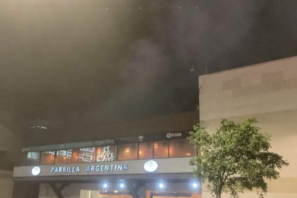 Incendio en restaurante del Centro Comercial Santa Fe genera alarma pero es controlado a tiempo Imagen página web