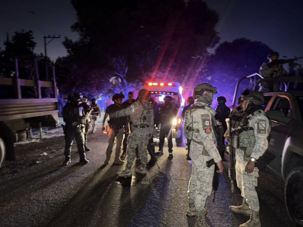 Enfrentamientos y emboscadas en Michoacán y Jalisco dejaron como resultado 5 muertos.