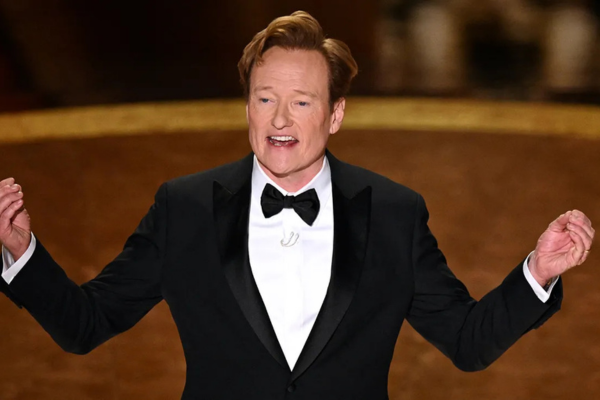 Conan O’Brien fue el maestro de ceremonias
