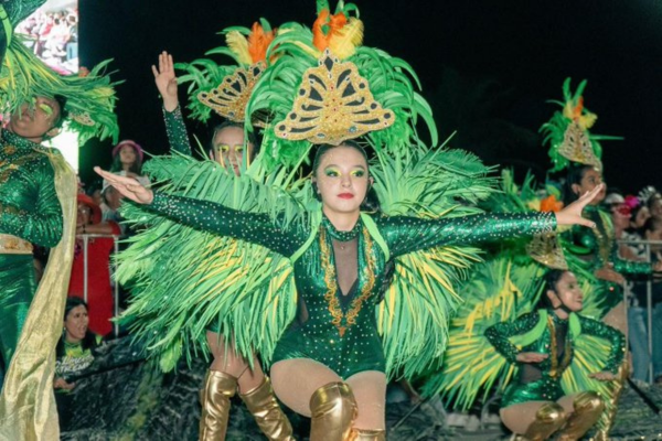 Desfile del Carnaval Tamaulipas 2025 en Tampico