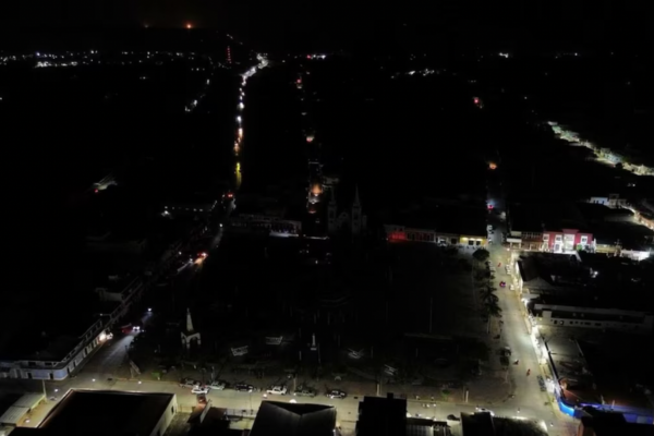 Apagón masivo en el sureste de México afecta a miles Imagen página web