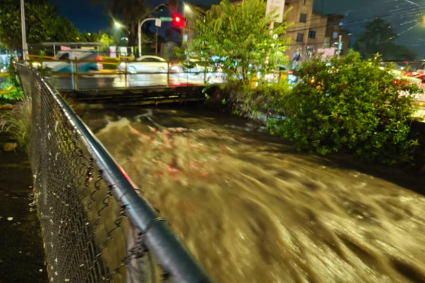 Derrumbe en Zapopan deja una bebé muerta y 12 heridos Imagen página web
