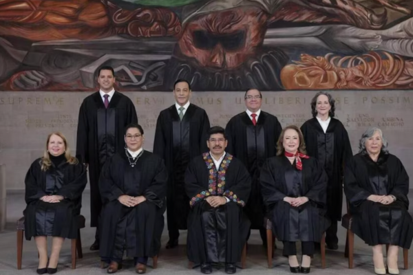 Foto oficial de nuevos nueve ministros