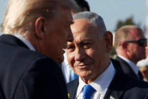 Donald Trump y Benjamín Netanyahu en el aeropuerto internacional de Israel