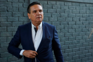 Piden apoyo de la Interpol para capturar a exgobernador de Michoacán