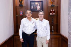 Américo Villarreal refuerza unidad con Gómez Leal