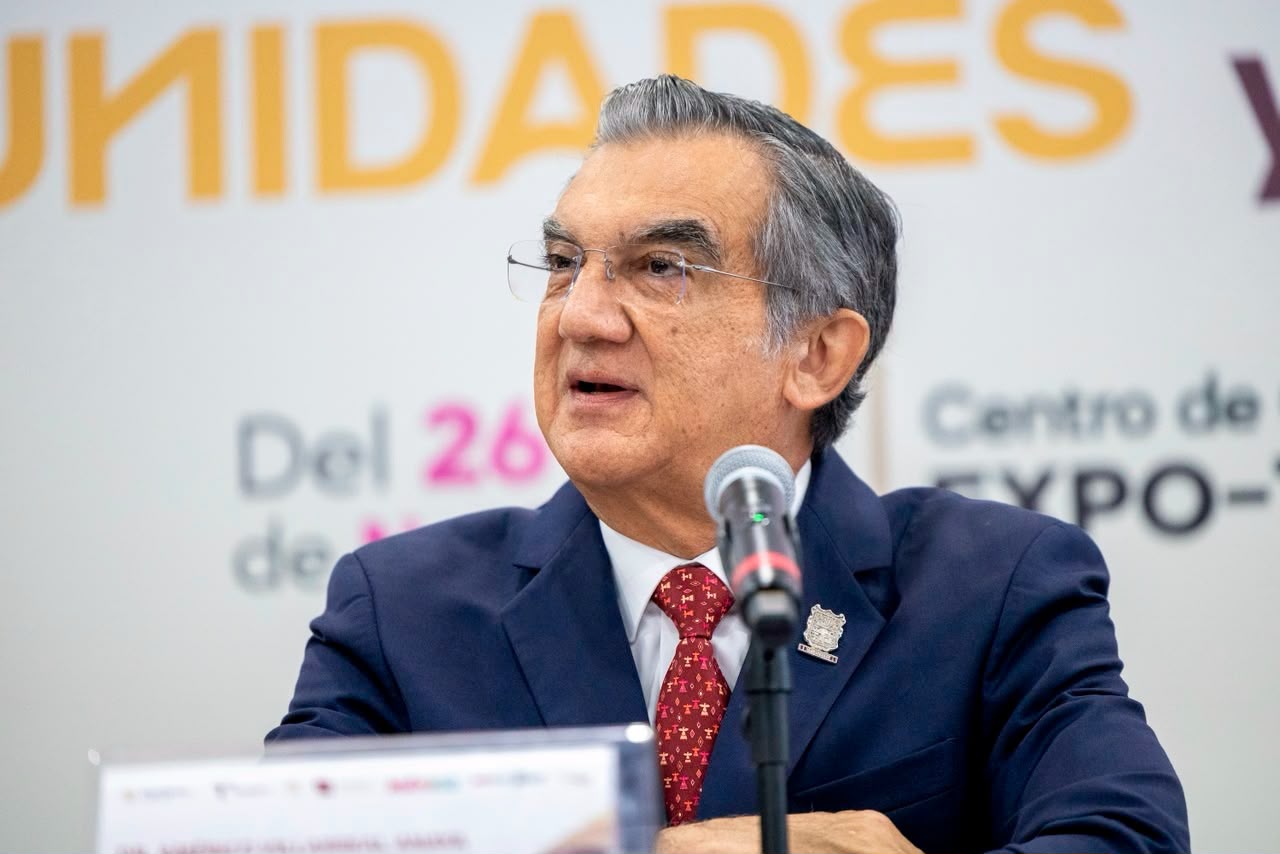 Américo Villarreal Anaya durante la presentación del Encuentro Nacional de Pueblos Mágicos