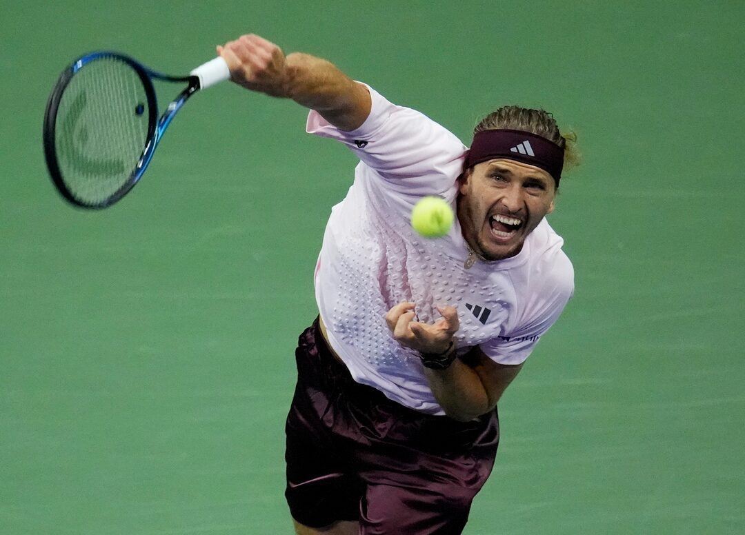 Alexander Zverev durante su partido de octavos de final del US Open 2026