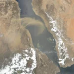 Avance hutí amenaza ruta clave del comercio mundial Imagen satelital del estrecho de Bab el Mandeb entre Yemen y el Cuerno de África