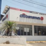 Citi prepara salida de Banamex de su balance en 2027 Fachada de una sucursal de Banamex en México