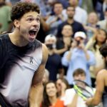 Ben Shelton celebra durante su partido ante Carlos Alcaraz en el US Open
