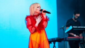 Carly Rae Jepsen estrena el doble álbum Day and Night
