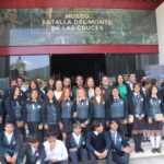 La ciencia va al encuentro de México: MIOS inicia su recorrido nacional Estudiantes, autoridades y organizadores frente al Museo Batalla del Monte de las Cruces durante el inicio del recorrido nacional de MIOS