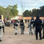 Elementos de la Guardia Nacional resguardan una zona de un ataque en Salamanca, Guanajuato