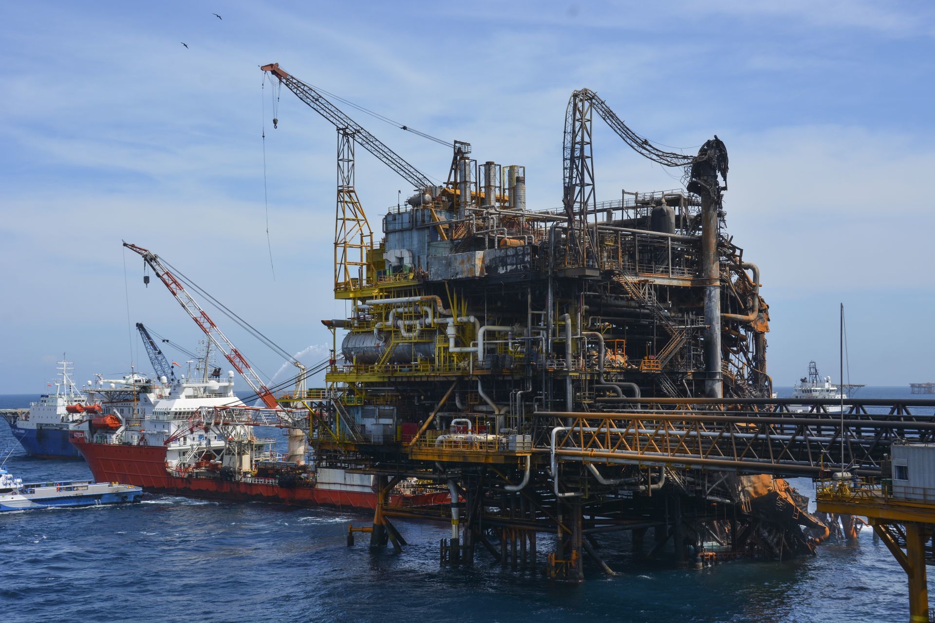 Plataforma petrolera operada en México, representativa del plan de hidrocarburos a 2039