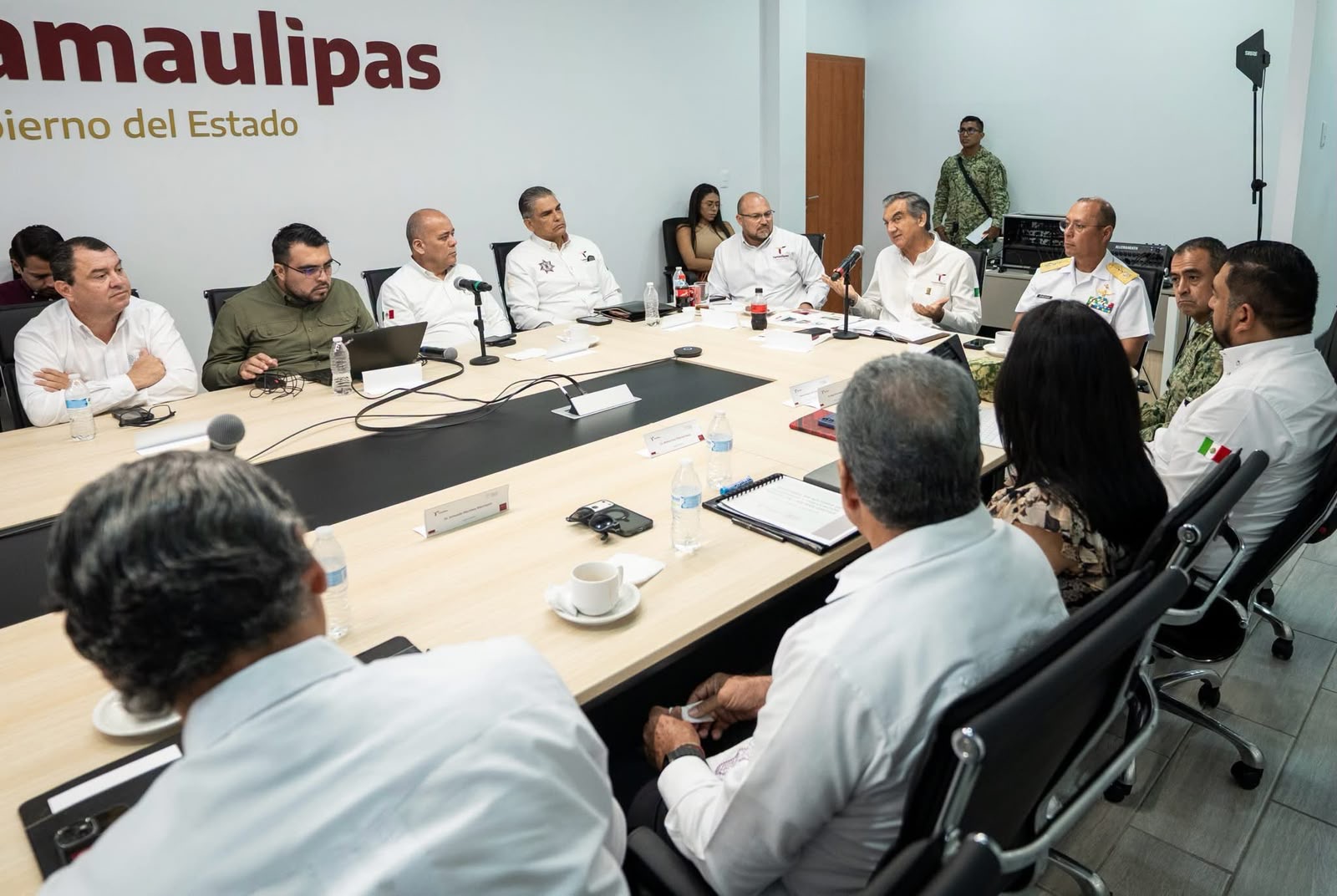Mesa de coordinación de seguridad encabezada por el gobernador Américo Villarreal
