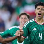 Jugadores de la Selección Mexicana durante el partido amistoso ante Perú en Nueva Jersey