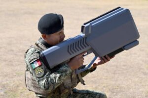Desfile militar moviliza a más de 13 mil elementos