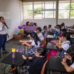 Estudiantes de la escuela primaria Gabriela Mistral en Berriozábal, Chiapas