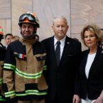 El embajador Ronald Johnson durante la ceremonia del 25 aniversario de los atentados del 11 de septiembre
