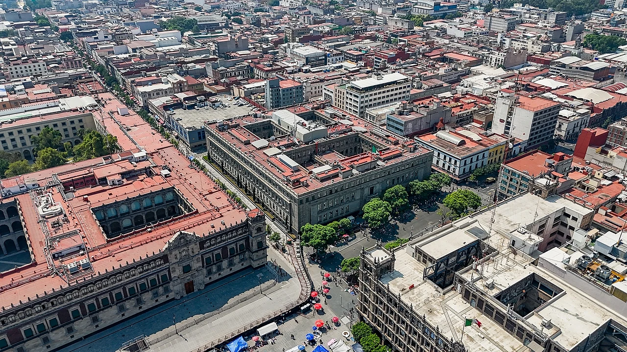 Vista aérea de la Suprema Corte de Justicia de la Nación en Ciudad de México
