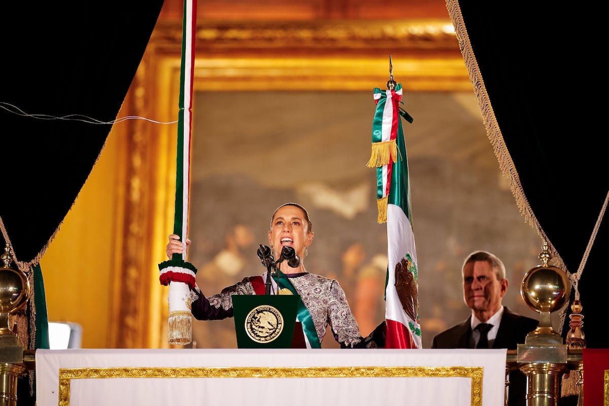 Claudia Sheinbaum durante la ceremonia del Grito de Independencia en el Zócalo