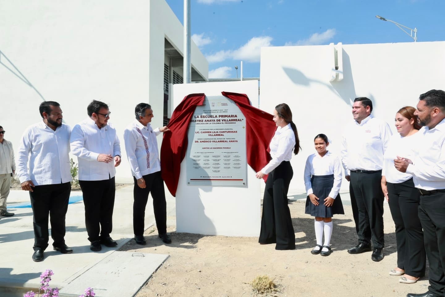 Inauguración de la escuela primaria Profa. Beatriz Anaya de Villarreal en Nuevo Laredo.