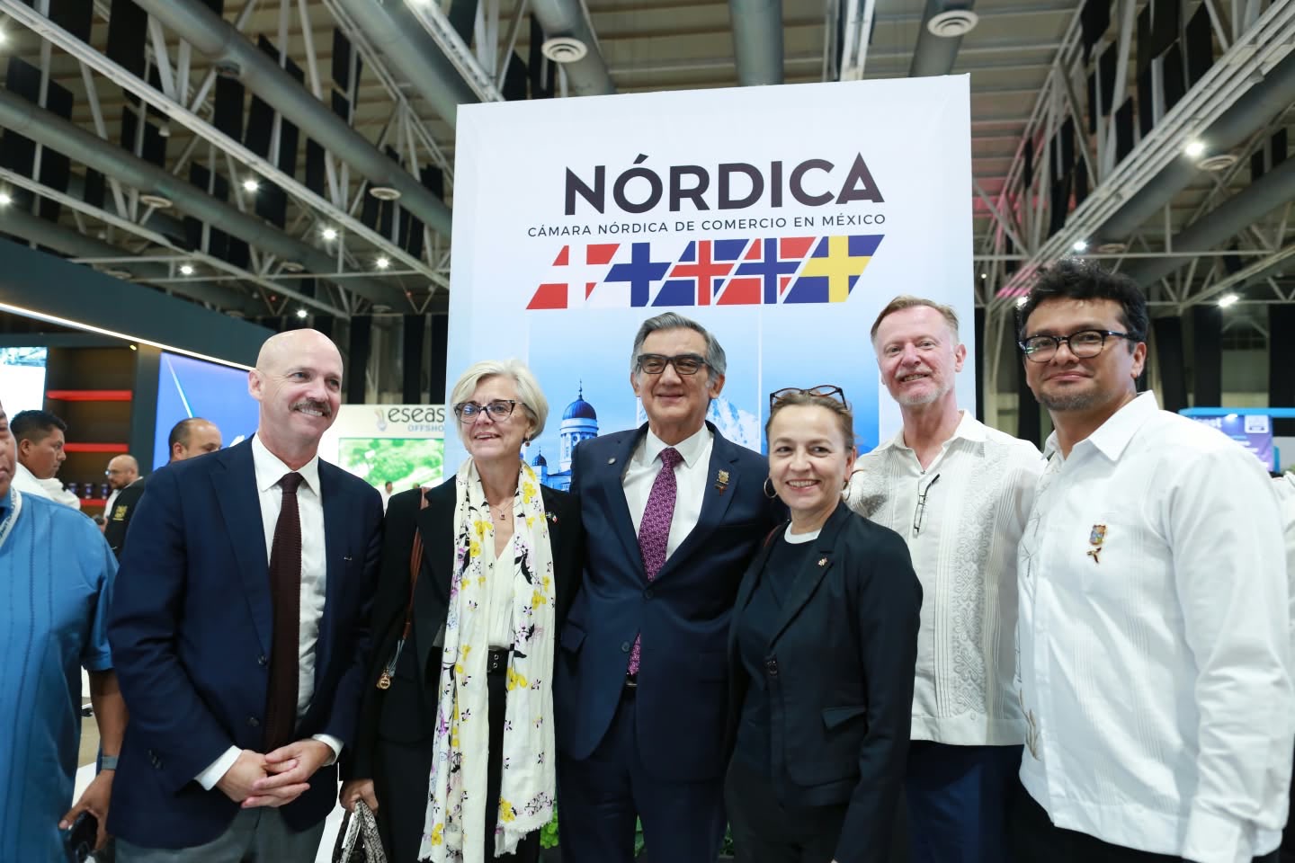 Encuentro con representantes internacionales en el espacio de la Cámara Nórdica de Comercio
