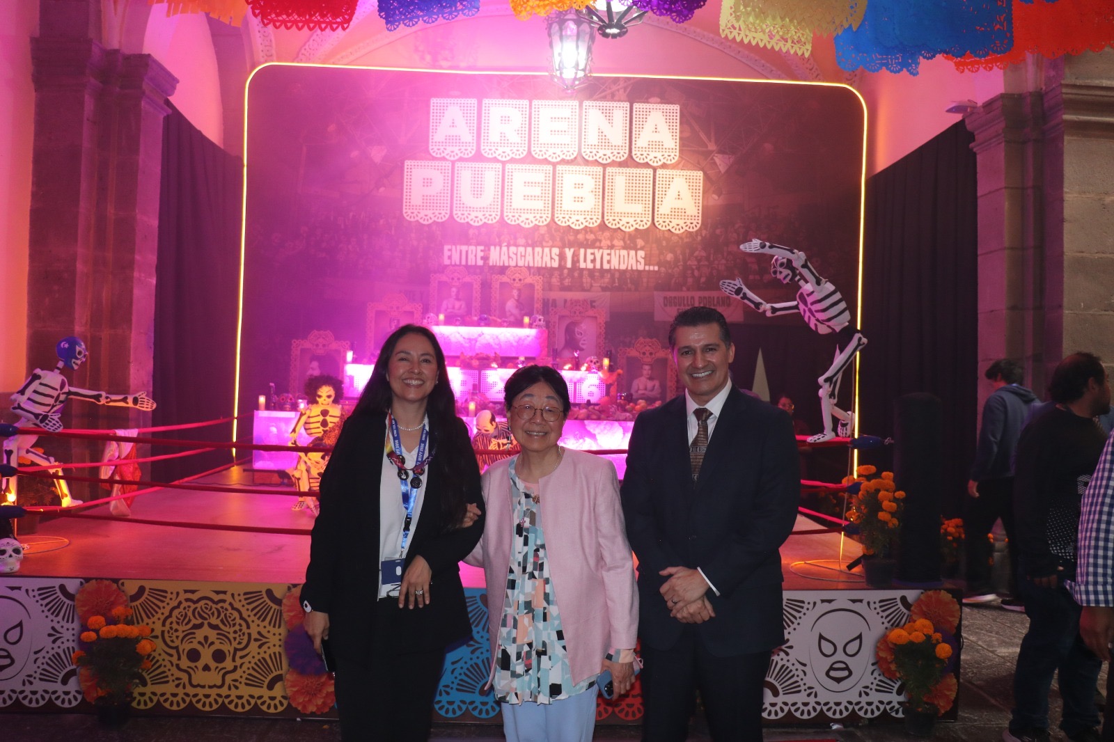 Participantes del encuentro con Sau Lan Wu en Puebla
