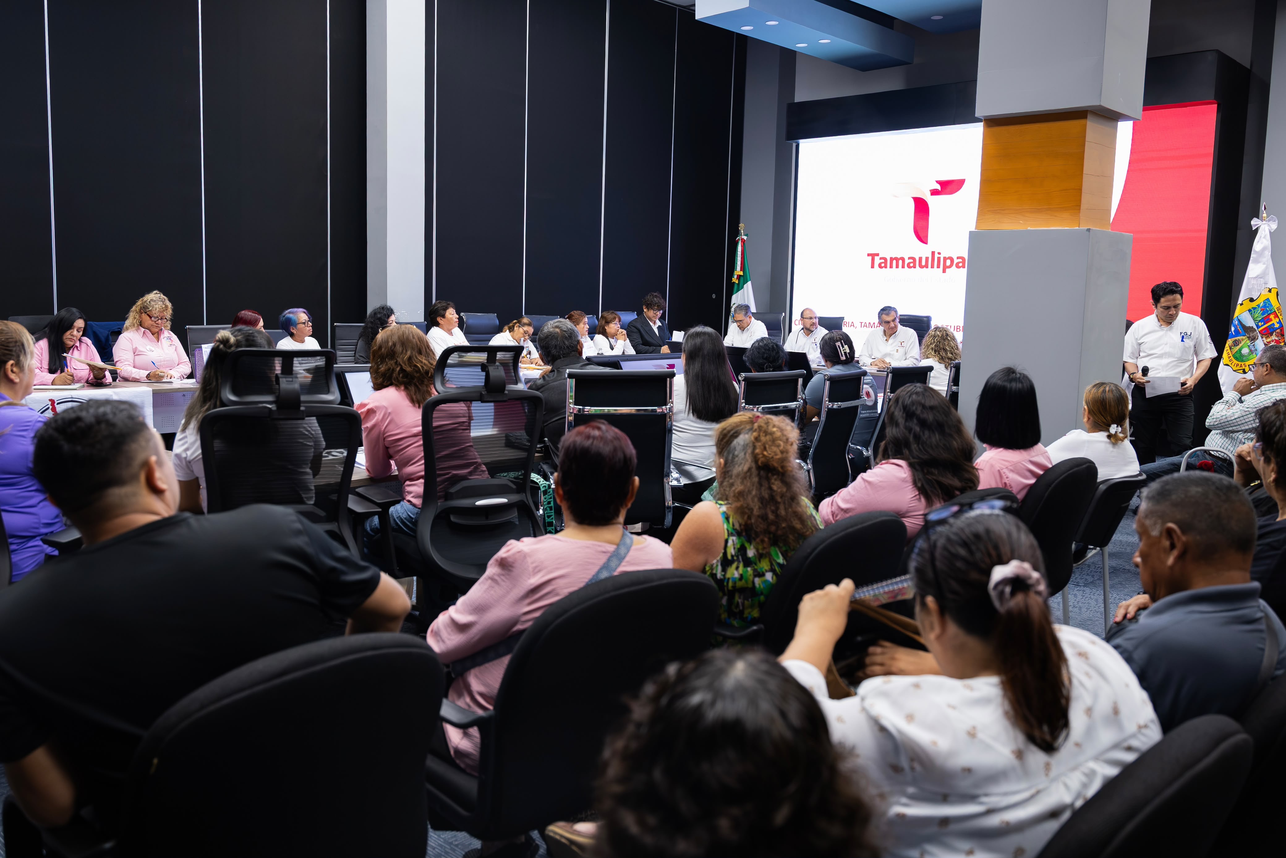 Mesa de trabajo entre el Gobierno de Tamaulipas y colectivos de búsqueda
