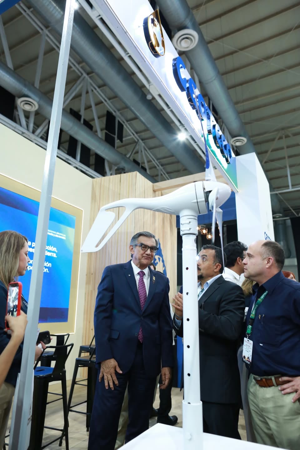 Recorrido por los expositores de tecnología energética en Expo Tampico