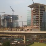 Actividad económica de México sube 0.6%; campo cae 3.3% Edificios en construcción y grúas en Ciudad de México, actividad económica de agosto de 2026