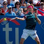 Alexander Zverev golpea la pelota durante la final del Citi Open de 2018, foto de archivo