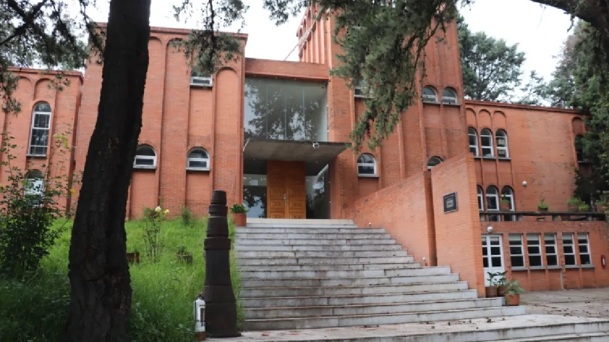 Fachada de Casa Durazo en Tlalpan, futura sede de la Universidad Rosario Castellanos