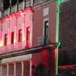 Caso Next Energy: FGR apelará revés judicial en Aguascalientes Palacio de Gobierno de Aguascalientes iluminado por la noche