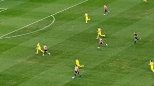 Chivas vence al América 2-0 con doblete de Sepúlveda