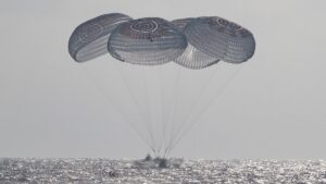 Crew-12 vuelve a la Tierra tras 237 días en el espacio