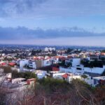 Vista panorámica de Culiacán con el templo de La Lomita al centro, fotografía de archivo de 2015