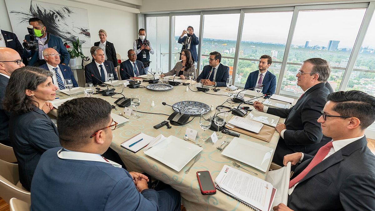 Marcelo Ebrard durante una reunión económica bilateral con funcionarios de Estados Unidos