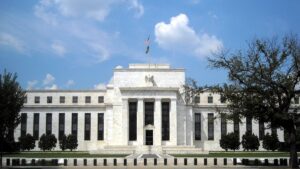Empleo de Estados Unidos se enfría y alivia presión sobre tasas